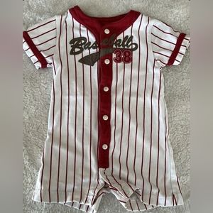 Gymboree Baby Boys Baseball Size 2T Red White One Piece Snaps Button Up 